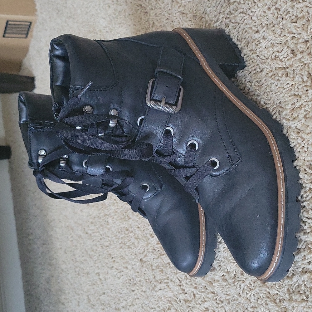 Tia Boot from Naturalizer